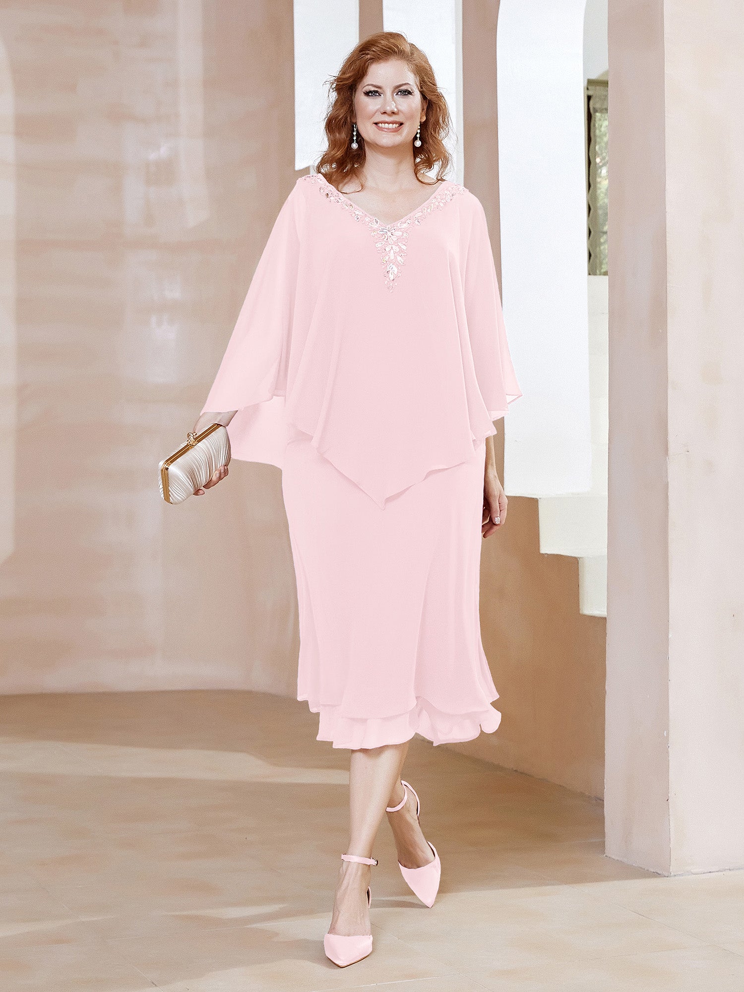 Robe Fourreau en Mousseline à Col en V Longueur de Mollet Rose Pâle